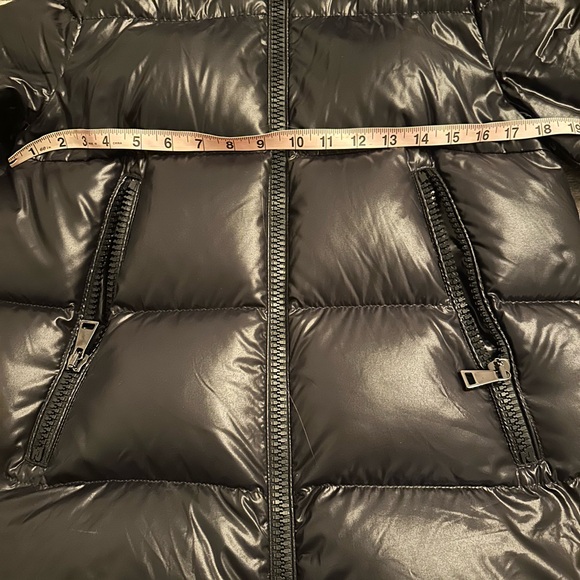 Moncler Authentic! Like new authentic Moncler best seller down coat - Picture 12 of 13